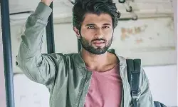 విజయదేవరకొండ పది లక్షల విరాళం