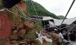 ఇంద్రకీలాద్రి దగ్గర కలకలం ఇంద్రకీలాద్రి దగ్గర కలకలం