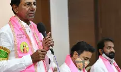 గ్రేటర్ పై వంద శాతం ఎగిరేది టీఆర్ఎస్ జెండానే గ్రేటర్ పై వంద శాతం ఎగిరేది టీఆర్ఎస్ జెండానే