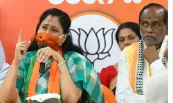 కెసీఆర్ నా కంటే గొప్ప నటుడు కెసీఆర్ నా కంటే గొప్ప నటుడు