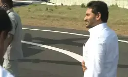 పోలవరంలో జగన్ పోలవరంలో జగన్