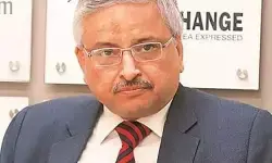 కరోనా వైరస్ లో నెలకు రెండు మ్యుటేషన్లు