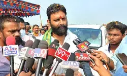 నిమ్మగడ్డ మూతిపళ్ళు రాలేలా హైకోర్టు తీర్పు నిమ్మగడ్డ మూతిపళ్ళు రాలేలా హైకోర్టు తీర్పు