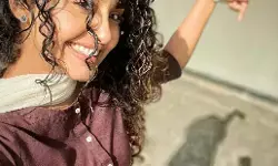 అనుపమ పరమేశ్వరన్...నీడ