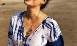 గోవా బీచ్ లో హంసానందిని సందడి గోవా బీచ్ లో హంసానందిని సందడి