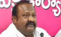 కెసీఆర్ ను కాపాడుకోవాలి