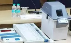 షాకింగ్...ఉన్నది 90 ఓట్లు.. పోలైంది మాత్రం 171 ఓట్లు షాకింగ్...ఉన్నది 90 ఓట్లు.. పోలైంది మాత్రం 171 ఓట్లు