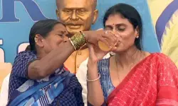 వై ఎస్ షర్మిల దీక్ష విరమణ వై ఎస్ షర్మిల దీక్ష విరమణ