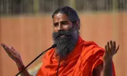 రామ్ దేవ్ బాబాపై వెయ్యి కోట్ల పరువు నష్టం దావా రామ్ దేవ్ బాబాపై వెయ్యి కోట్ల పరువు నష్టం దావా