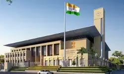 ఐఏఎస్ల జైలుశిక్షను రీకాల్ చేసిన ఏపీ హైకోర్టు ఐఏఎస్ల జైలుశిక్షను రీకాల్ చేసిన ఏపీ హైకోర్టు