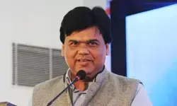 ప్రవీణ్ ప్రకాష్ అధికారాలకు కత్తెర ప్రవీణ్ ప్రకాష్ అధికారాలకు కత్తెర