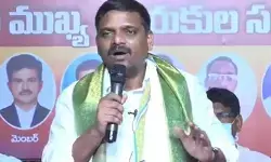 వైఎస్ షర్మిల ఓటర్ కార్డు..ఆధార్ కార్డు ఎక్కడ? వైఎస్ షర్మిల ఓటర్ కార్డు..ఆధార్ కార్డు ఎక్కడ?