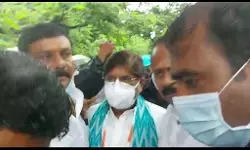 బిజెపి సర్కారు కుప్పకూలితేనే ప్రజాస్వామ్యం బతికేది బిజెపి సర్కారు కుప్పకూలితేనే ప్రజాస్వామ్యం బతికేది