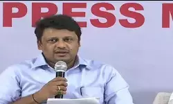 అసలు అక్రమార్కులు ఎవరో త్వరలో తెలుస్తుంది? అసలు అక్రమార్కులు ఎవరో త్వరలో తెలుస్తుంది?