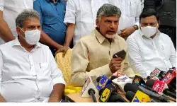 దాడి చేసి తప్పుడు కేసులు పెడతారా? దాడి చేసి తప్పుడు కేసులు పెడతారా?