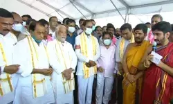 ఢిల్లీలో టీఆర్ఎస్ కార్యాలయానికి భూమి పూజ ఢిల్లీలో టీఆర్ఎస్ కార్యాలయానికి భూమి పూజ