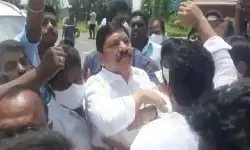 ఏపీలో రాజకీయం రచ్చ రచ్చ ఏపీలో రాజకీయం రచ్చ రచ్చ