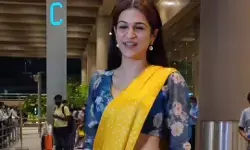 ఫోటోగ్రాఫర్ కోరిక మేరకు చీర కట్టుకుని ఎయిర్ పోర్ట్ కు ఫోటోగ్రాఫర్ కోరిక మేరకు చీర కట్టుకుని ఎయిర్ పోర్ట్ కు