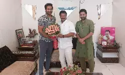 తలసానిని కలసిన మంచు విష్ణు తలసానిని కలసిన మంచు విష్ణు