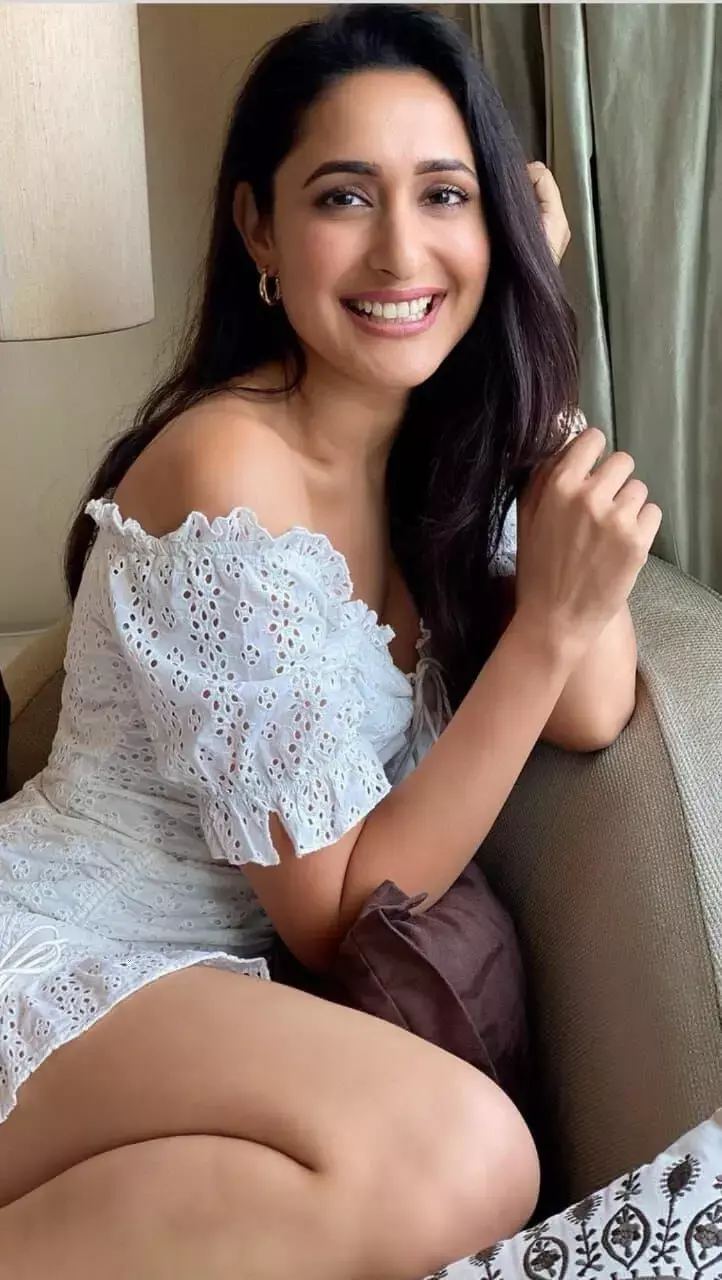 నెగిటివ్ ప్రపంచంలోకి మరోసారి! నెగిటివ్ ప్రపంచంలోకి మరోసారి!