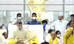 ప‌రిటాల సునీత సంచ‌ల‌న వ్యాఖ్య‌లు