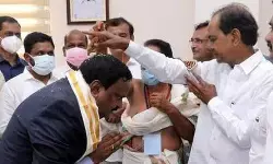 టీఆర్ఎస్ లోకి సిద్ధిపేట మాజీ క‌లెక్ట‌ర్ వెంక‌ట్రామిరెడ్డి