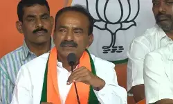 టీఆర్ఎస్ లో ఎవ‌రూ సంతృప్తిగా లేరు..టైమ్ కోసం చూస్తున్నారు