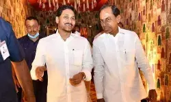 కెసీఆర్, జగనూ కలిశారు కెసీఆర్, జగనూ కలిశారు