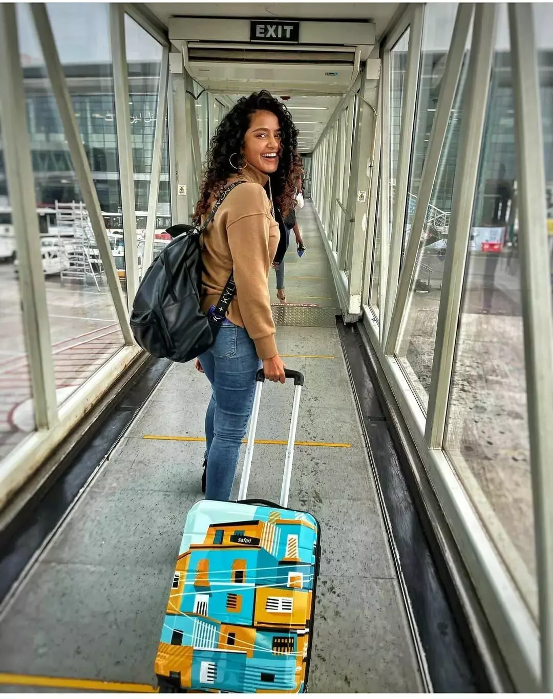 ప్ర‌తి ఎగ్జిట్ కూ ఓ చోట ఎంట్రీ ఉంటుంది