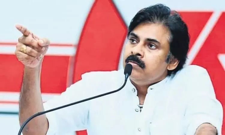 విశాఖ స్టీల్ ప్లాంట్ కోసం ప‌వ‌న్ సంఘీభావ దీక్ష