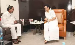 కెసీఆర్ కోసం స్టాలిన్ కాంగ్రెస్ ను వదిలేస్తారా?!