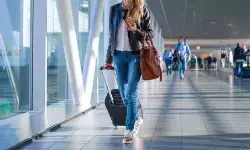 విమానాల్లో ఇక ఒక చేతి బ్యాగుకే అనుమతి విమానాల్లో ఇక ఒక చేతి బ్యాగుకే అనుమతి