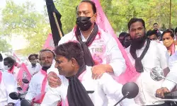 తెలంగాణ అంతటా టీఆర్ఎస్ నిరసనలు తెలంగాణ అంతటా టీఆర్ఎస్ నిరసనలు