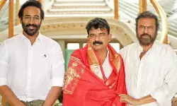 మోహన్ బాబుతో పేర్ని నాని భేటీ మోహన్ బాబుతో పేర్ని నాని భేటీ