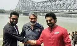 హౌరా బ్రిడ్జి ద‌గ్గ‌ర ఆర్ఆర్ఆర్ టీమ్