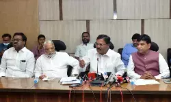 మా కంటే ముందే మీడియా దగ్గరకు వచ్చారు మా కంటే ముందే మీడియా దగ్గరకు వచ్చారు