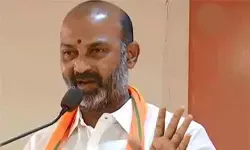 బండి సంజయ్ పాదయాత్రకు తాత్కాలిక బ్రేక్ బండి సంజయ్ పాదయాత్రకు తాత్కాలిక బ్రేక్