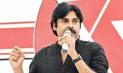 దసరా నుంచి పవన్ కళ్యాణ్ బస్సుయాత్ర దసరా నుంచి పవన్ కళ్యాణ్ బస్సుయాత్ర