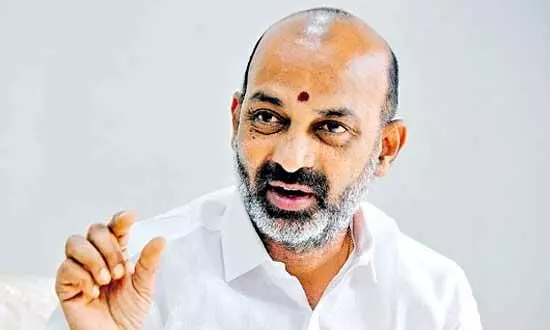 రాజ‌కీయ స్కిట్...బిజెపికి సెగ‌