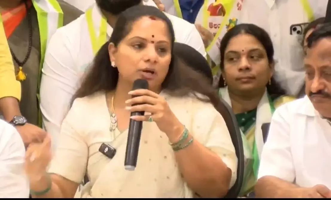 BRS Turmoil: Kavitha Triggers Storm with Corruption Charges on Harish Rao