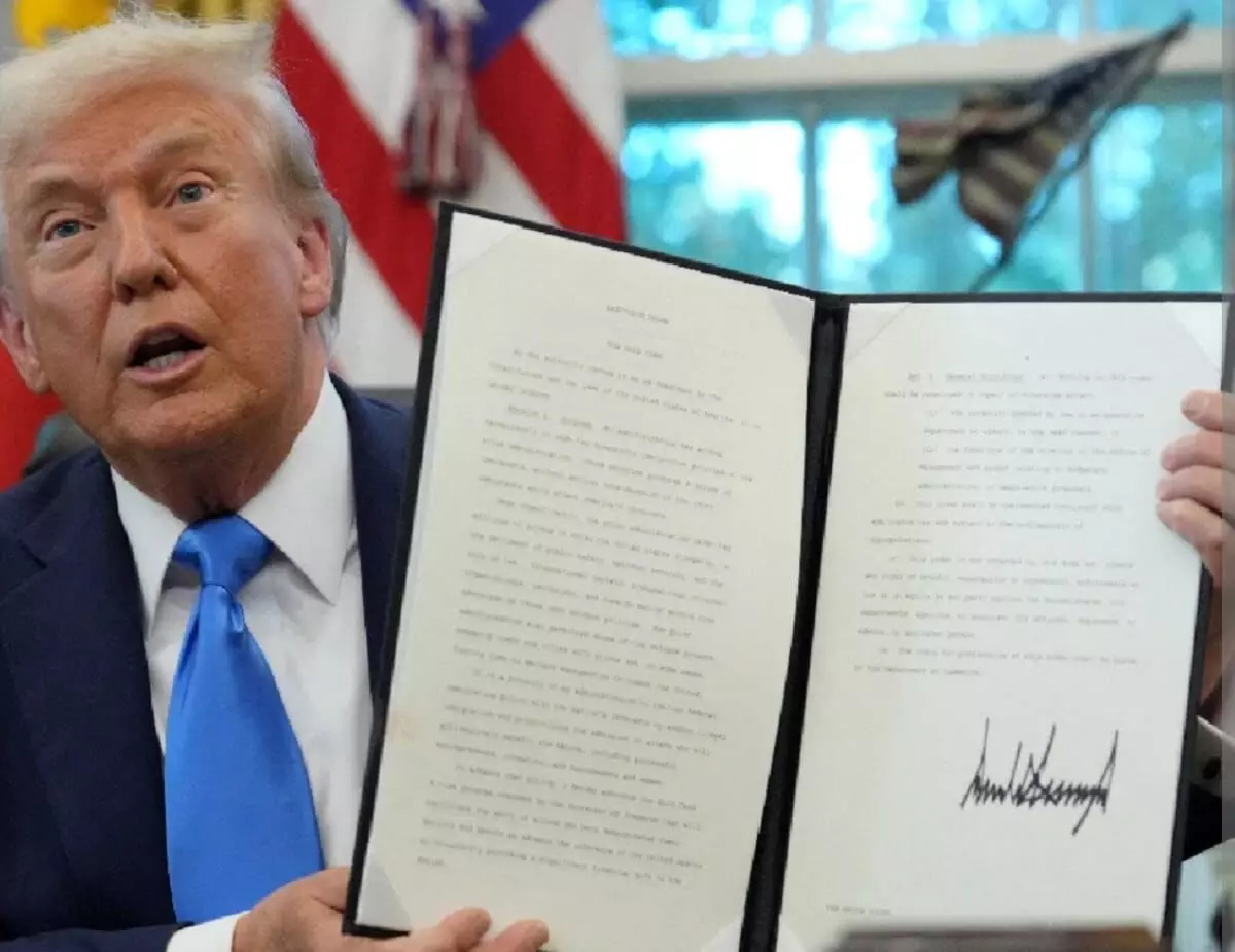 IT Giants Face Heat: Huge H-1B Fee Burden Ahead IT Giants Face Heat: Huge H-1B Fee Burden Ahead