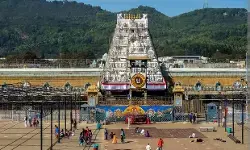 Lokesh Overshadows Naidu? SIT Move Sparks Buzz Lokesh Overshadows Naidu? SIT Move Sparks Buzz