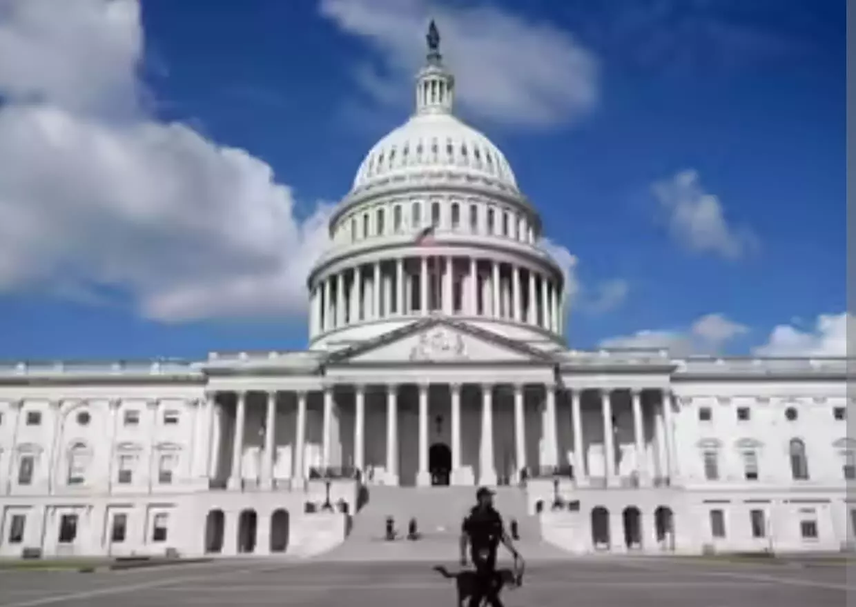 Trump Faces Setback as U.S. Enters Government Shutdown Trump Faces Setback as U.S. Enters Government Shutdown