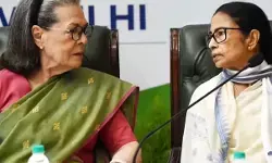TMC Merger with Congress? Mamata Banerjees Big Political Move Sparks Buzz! TMC Merger with Congress? Mamata Banerjees Big Political Move Sparks Buzz!